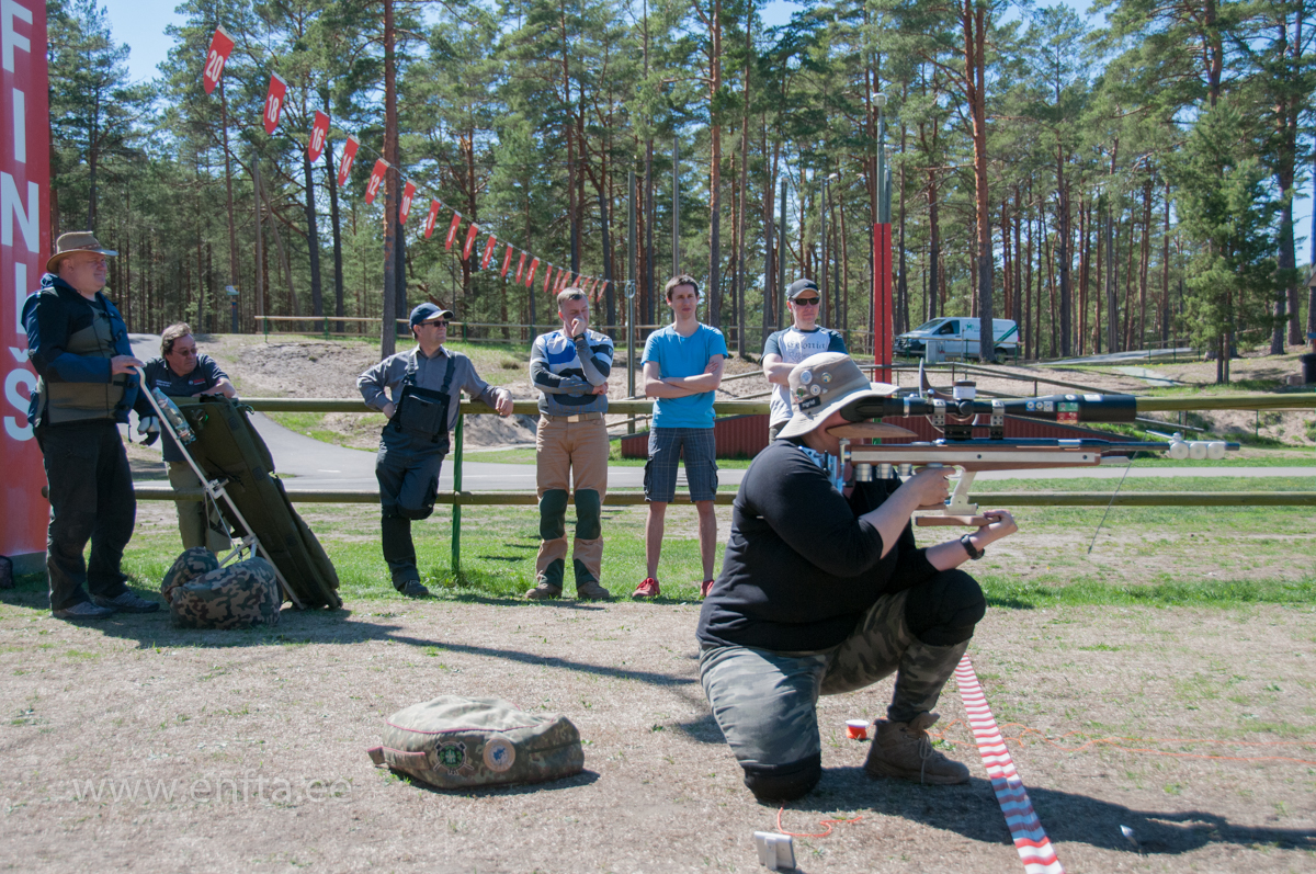 167 Ingrid Reinu vahel